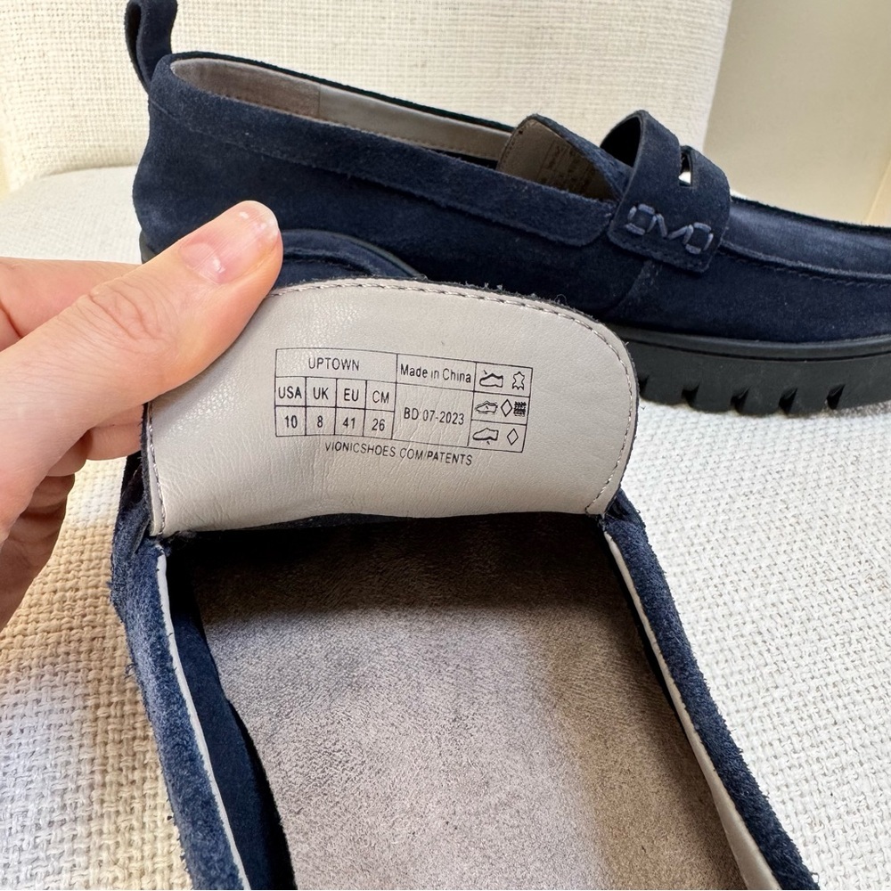 VIONIC Uptown Loafer Navy Suede size 10 - Picture 10 of 16
